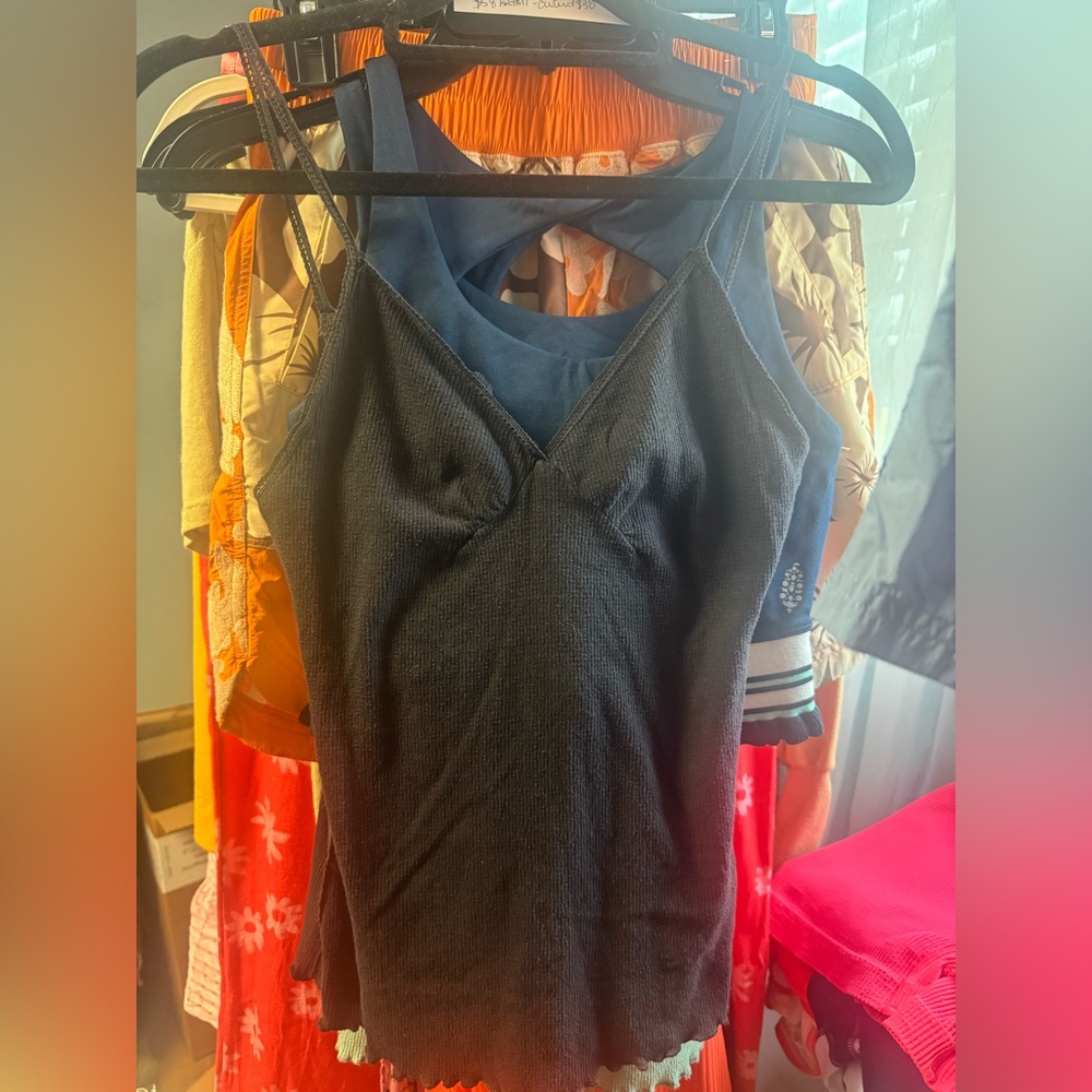 We The Free Oh Honey Cami - Black NWOT Retail $38 - Picture 4 of 8
